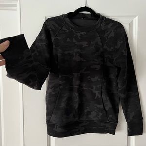 Lululemon Scuba Crew Camo Multi Gray size 6